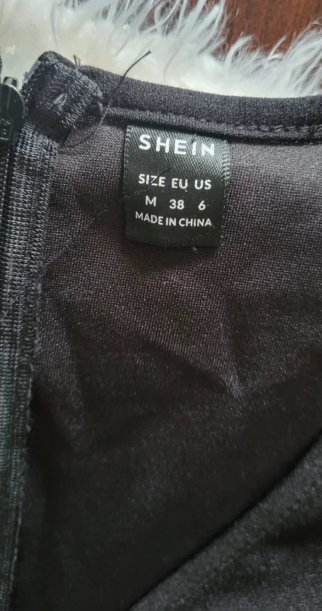 Shein Black Star Sleeve Jumpsuit - Size M image indicator(4)