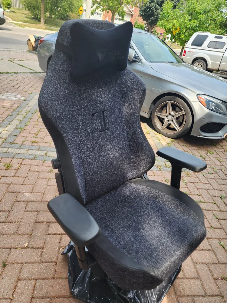Secretlab Titan Gaming Chair image indicator(3)