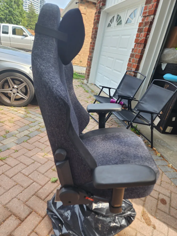 Secretlab Titan Gaming Chair image indicator(4)