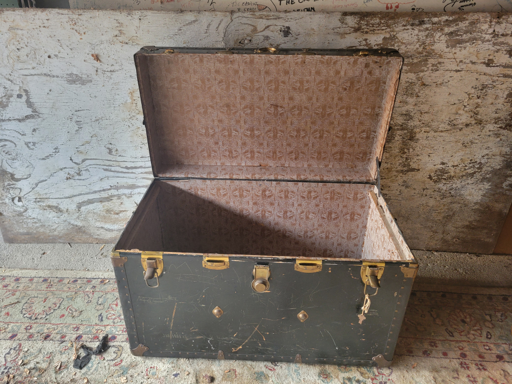 Vintage Black Steamer Trunk - photo 2