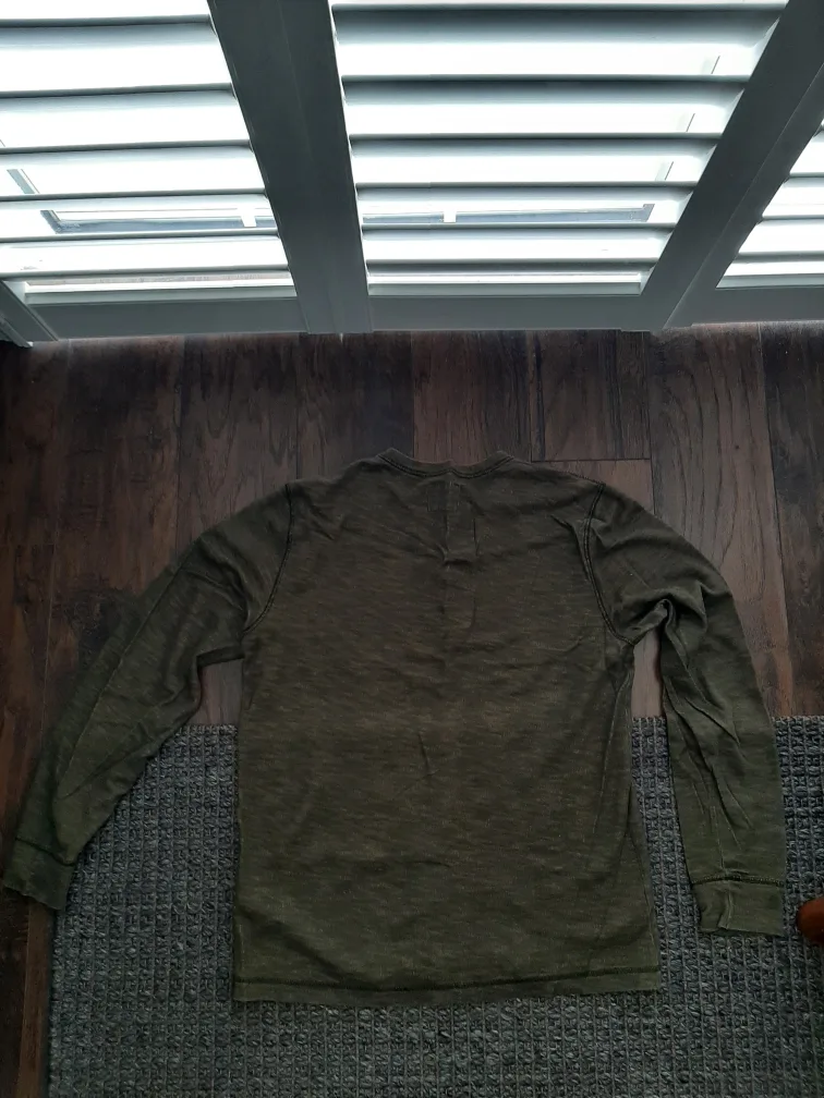 Abercrombie & Fitch Olive Green Henley - M image indicator(2)