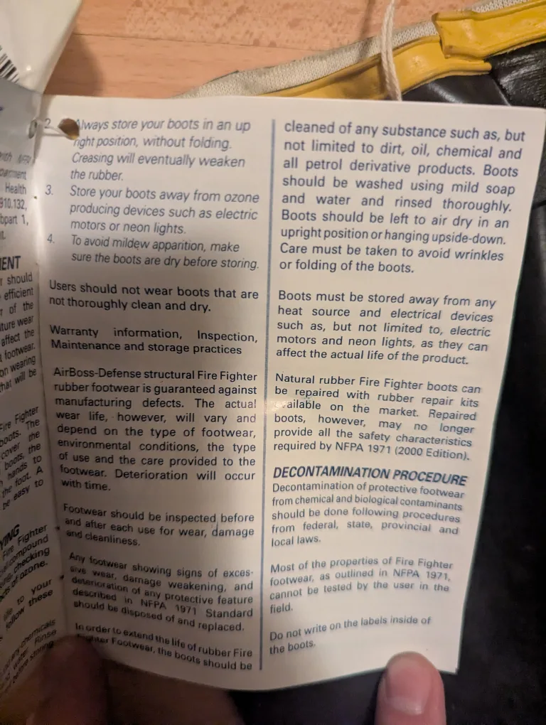 $95 OBO NEW AIRBOSS DEFENSE steel toe rubber hip boots size 14 image indicator(4)