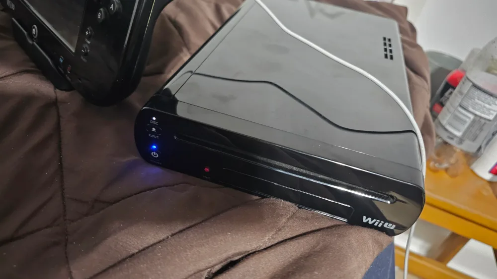 Nintendo Wii U Console with Mario Kart Game image indicator(2)