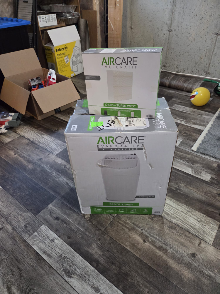 AIRCARE Evaporative Humidifier - Space Saver