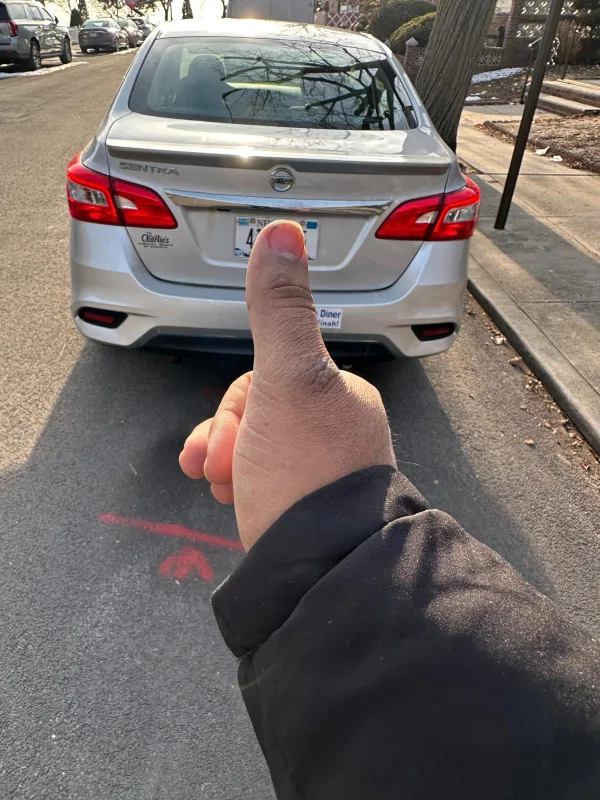 2019 Nissan Sentra - Silver Sedan image indicator(9)