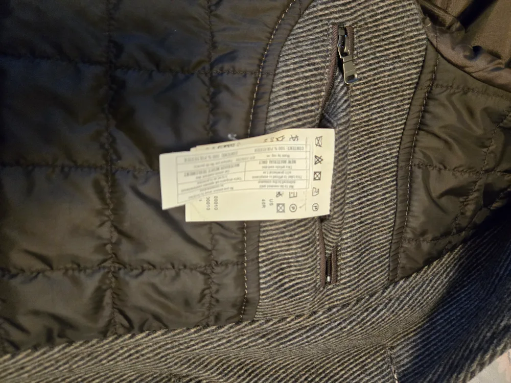 BOSS Wool Blend Coat - Size 40 US image indicator(3)