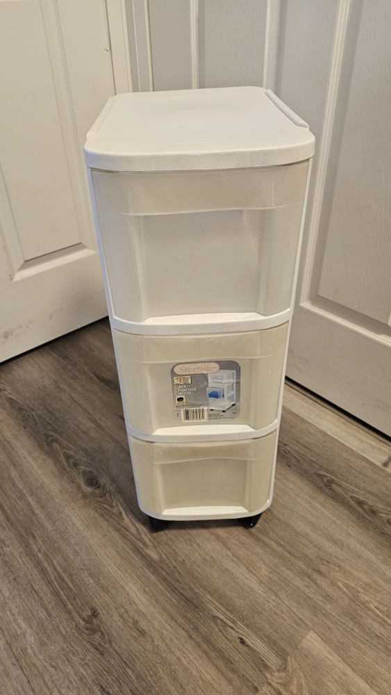 Sterilite 3-Drawer storage organizer with wheels - White