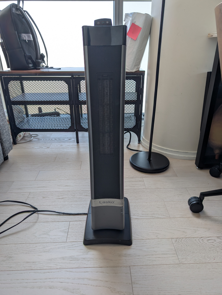 Lasko movable Air Heater