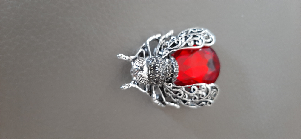 Red Gemstone Bug Brooch - photo 2