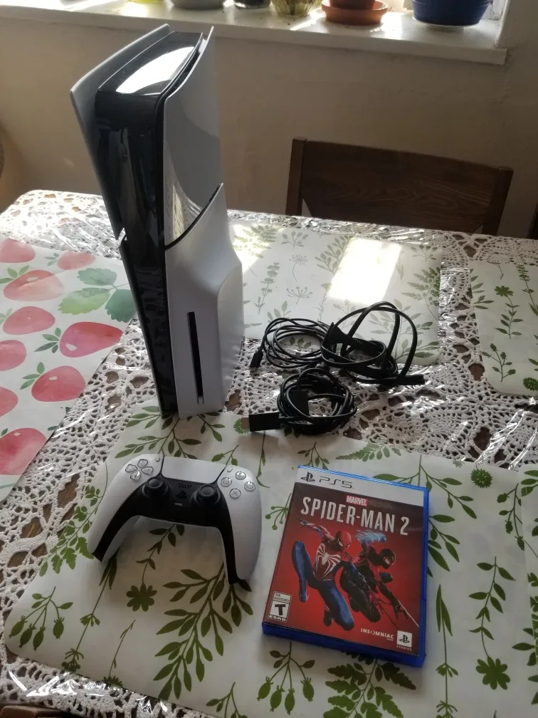 PS5 Slim Disc Spiderman 2 Edition Console Bundle image indicator(3)
