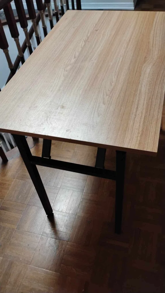 Folding Table - Wood Grain