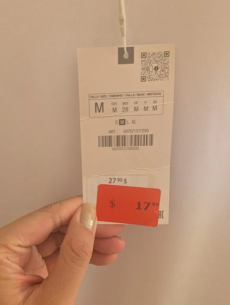 Zara brand new white bead t-shirt image indicator(2)