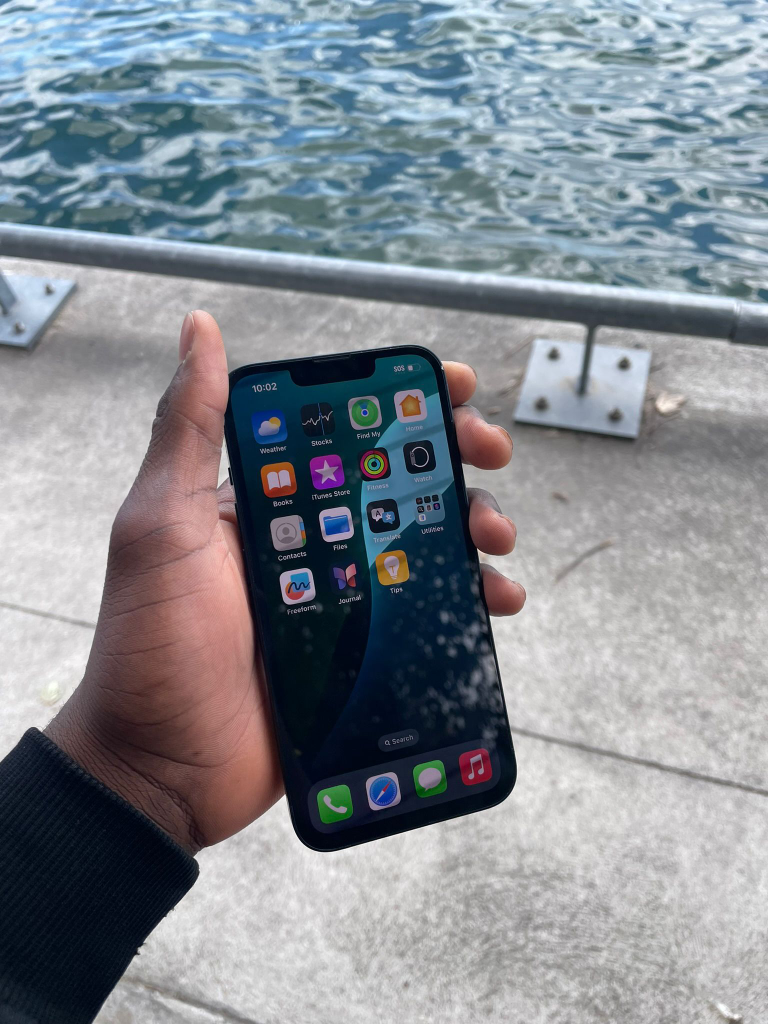 iPhone 13
