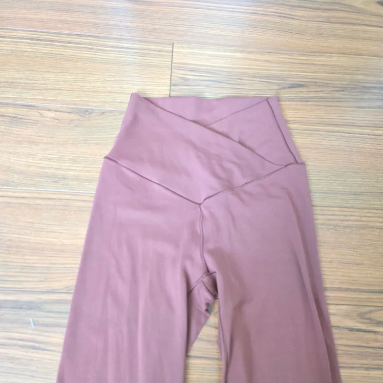 Aerie Offline Real Me Flare Hi-Rise Leggings XS image indicator(3)