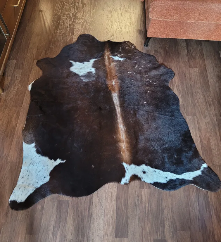Cowhide Rug - Brown & White thumbnail