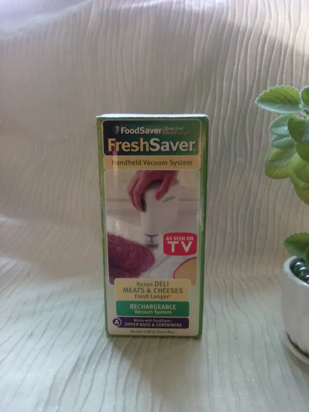 FoodSaver Handheld Vacuum System thumbnail