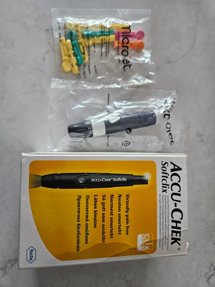 Accu-Chek Softclix Lancing Device thumbnail