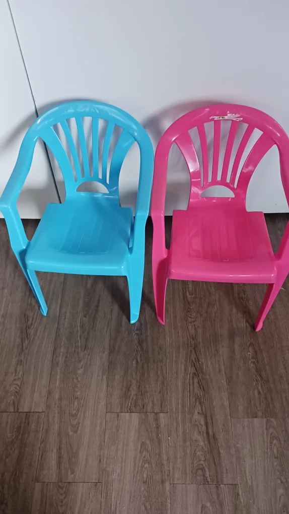 Kids Plastic Chairs - Blue & Pink thumbnail