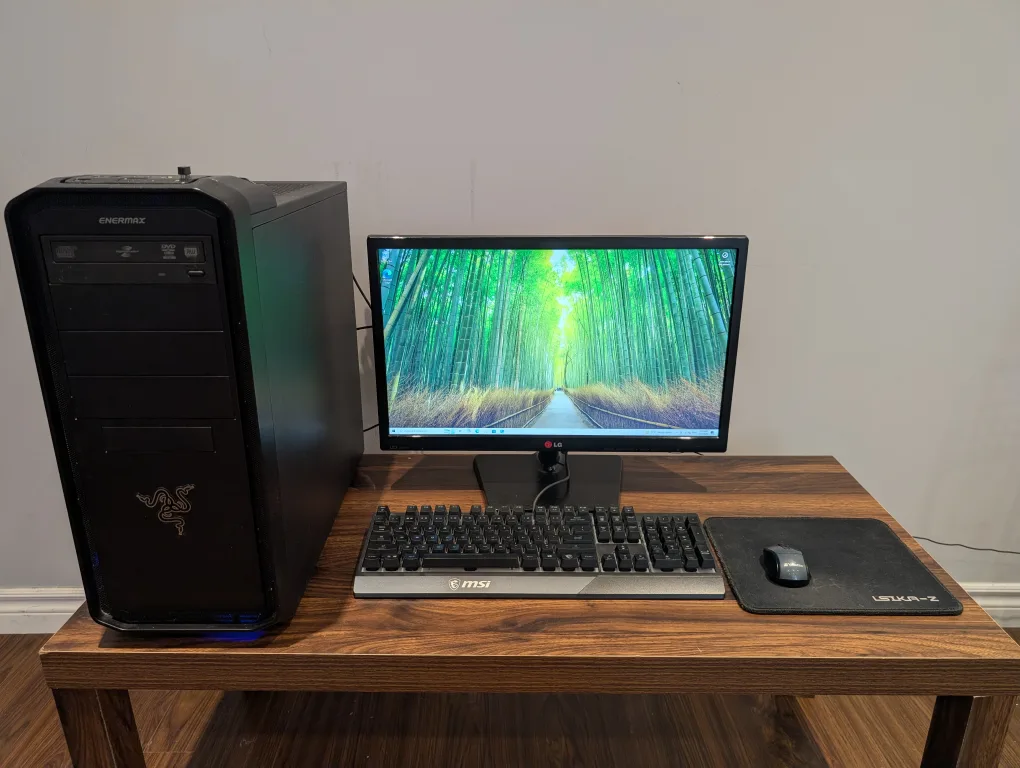 Complete PC Bundle - including monitor, keyboard & mouse thumbnail