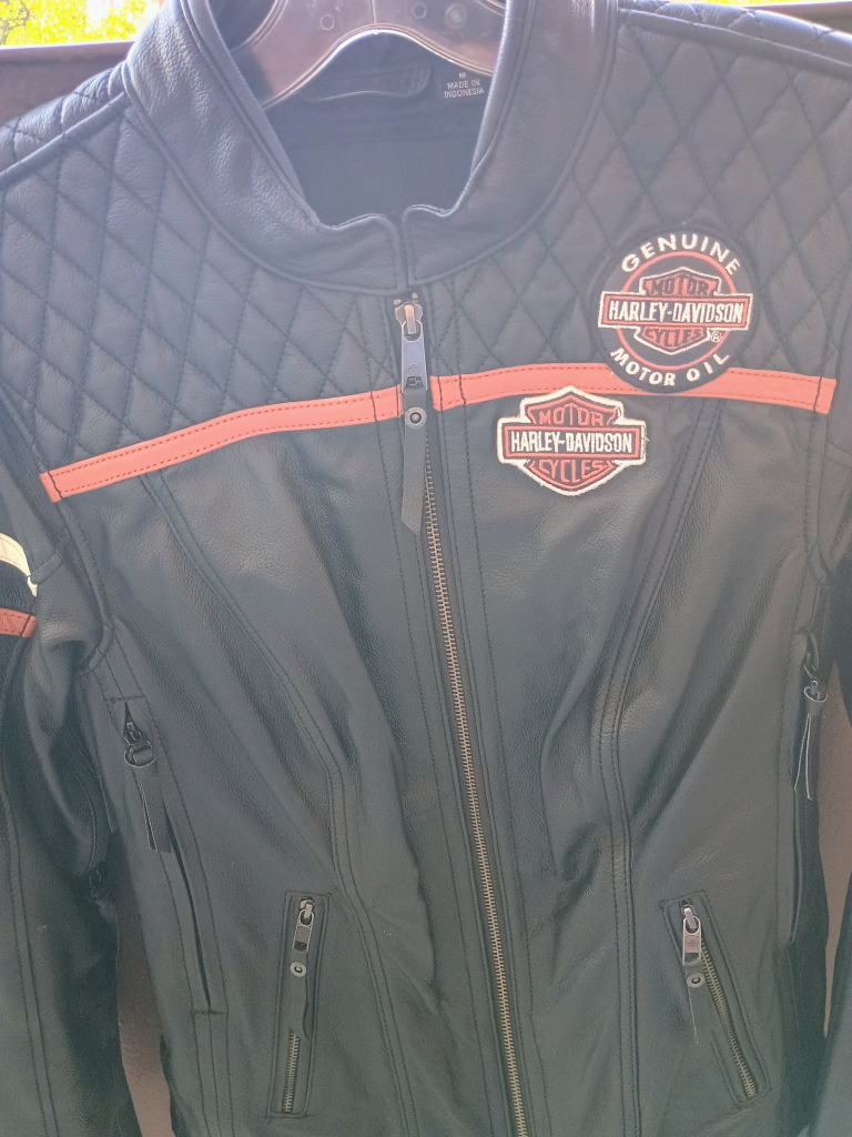 Women's size Medium Harley-Davidson Leather Motorcycle Jacket