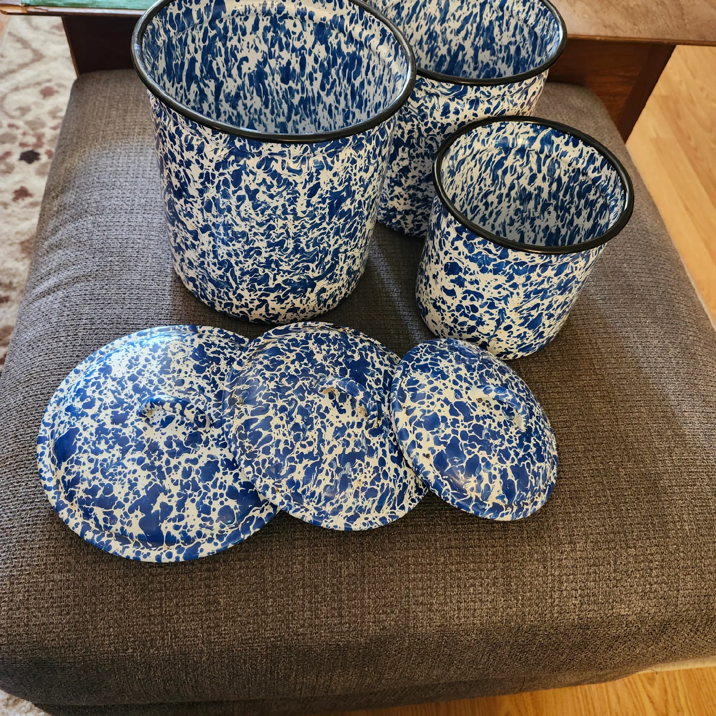 Vintage Blue & White Splatterware Canister Set image indicator(2)