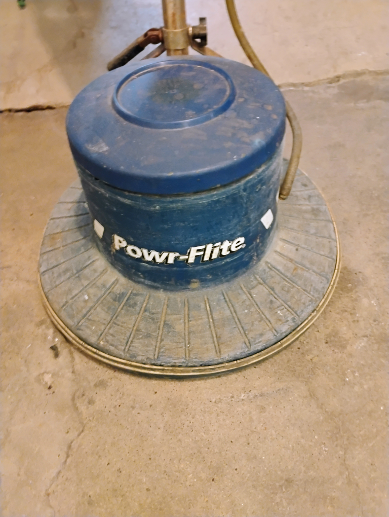 Powr-Flite P201 Floor Cleaning Machine - photo 5