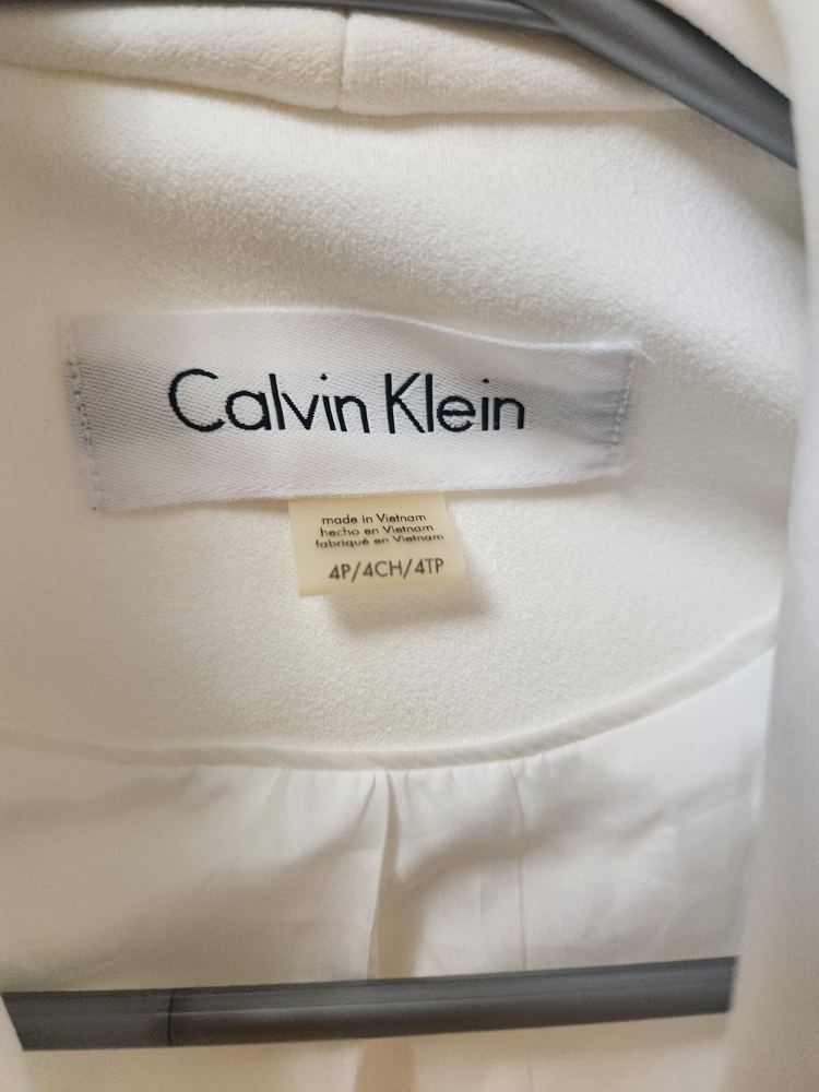Calvin Klein White Blazer - Size 4P - photo 2