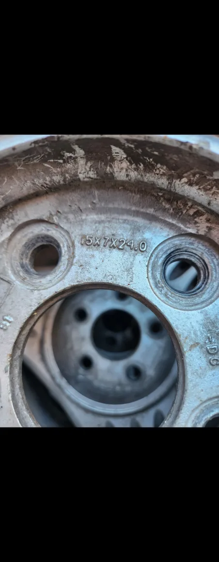 Set of 4 Tires P205/70R15 on Rims image indicator(4)