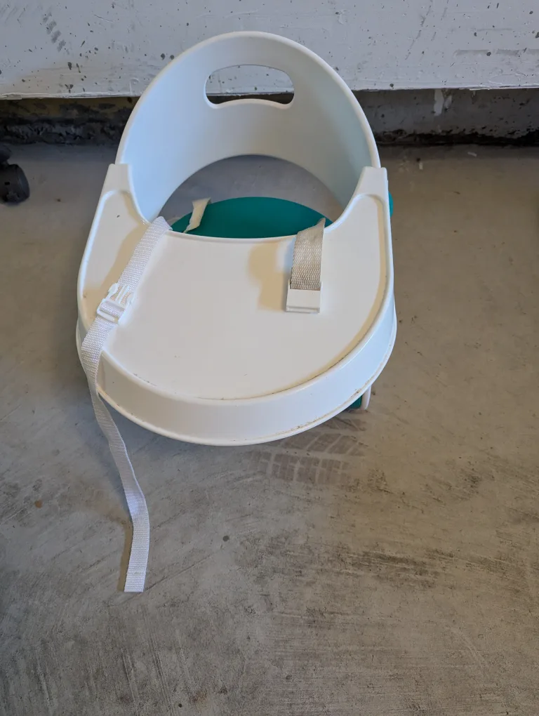 Baby Seat - White & Green thumbnail