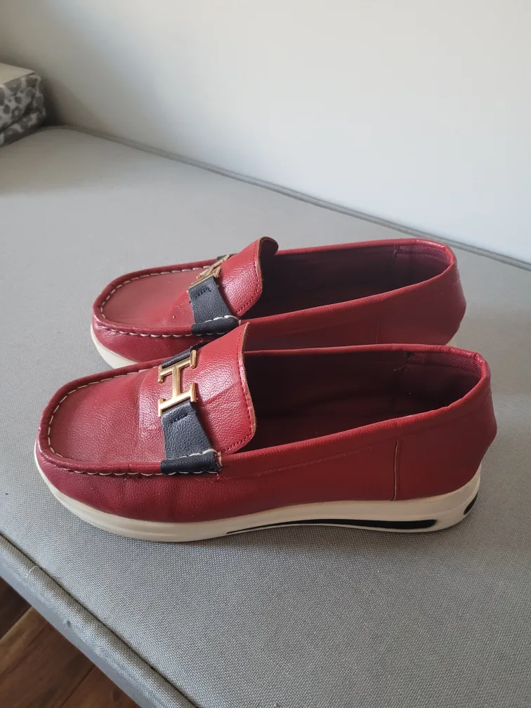 Shoes 'light and comfy' thumbnail