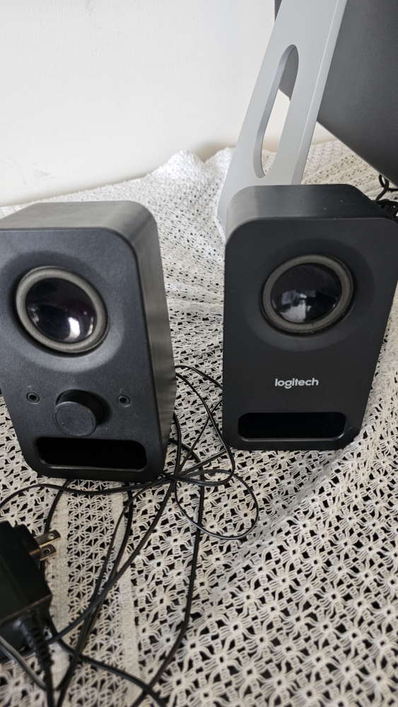 Logitech Speakers - Great Sound! - photo 4