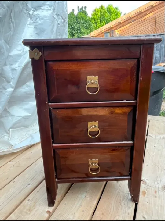 Green Wood 3-Drawer Accent / Bedside Table image indicator(7)