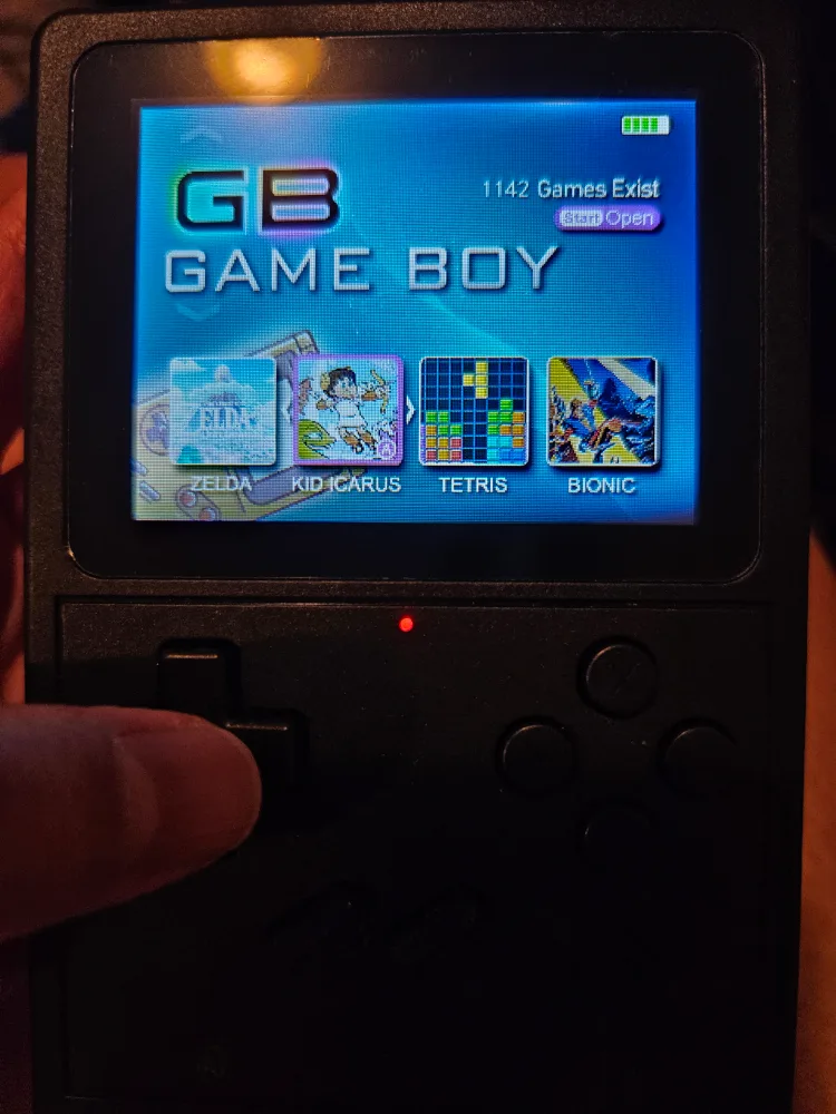 🧡Retro Handheld Game Console - 800+ Games image indicator(2)