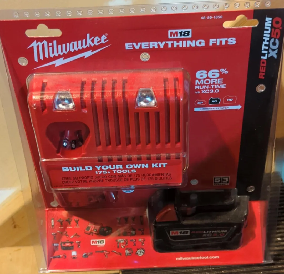 New Milwaukee M18 Battery Charger & 5.0 Battery image indicator(6)