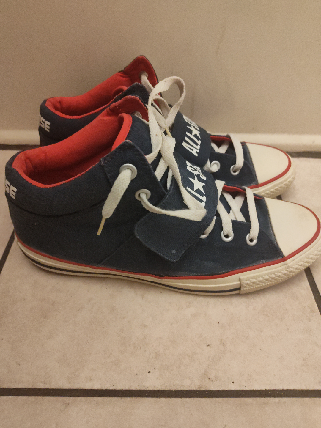 Converse All Star High Top Sneakers (SIZE 9) - photo 3