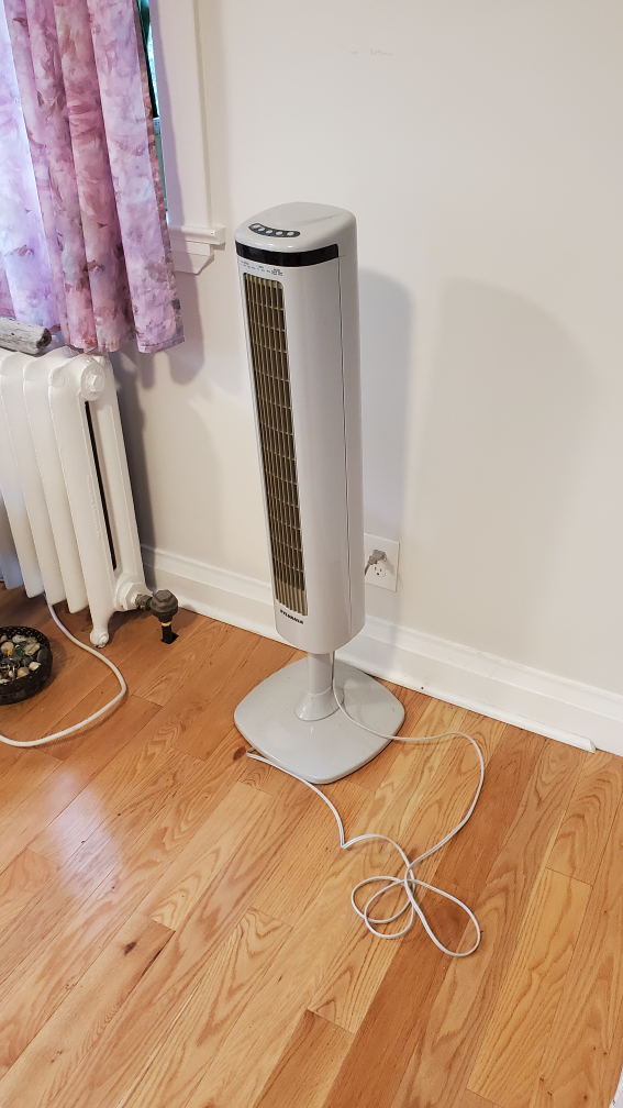 Sylvania Tower Fan - photo 2