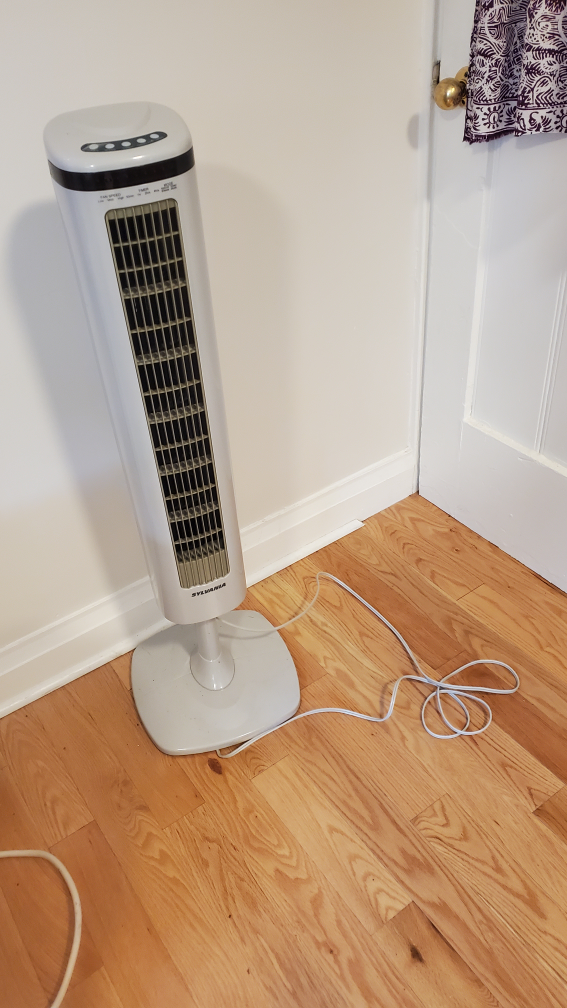 Sylvania Tower Fan - photo 3