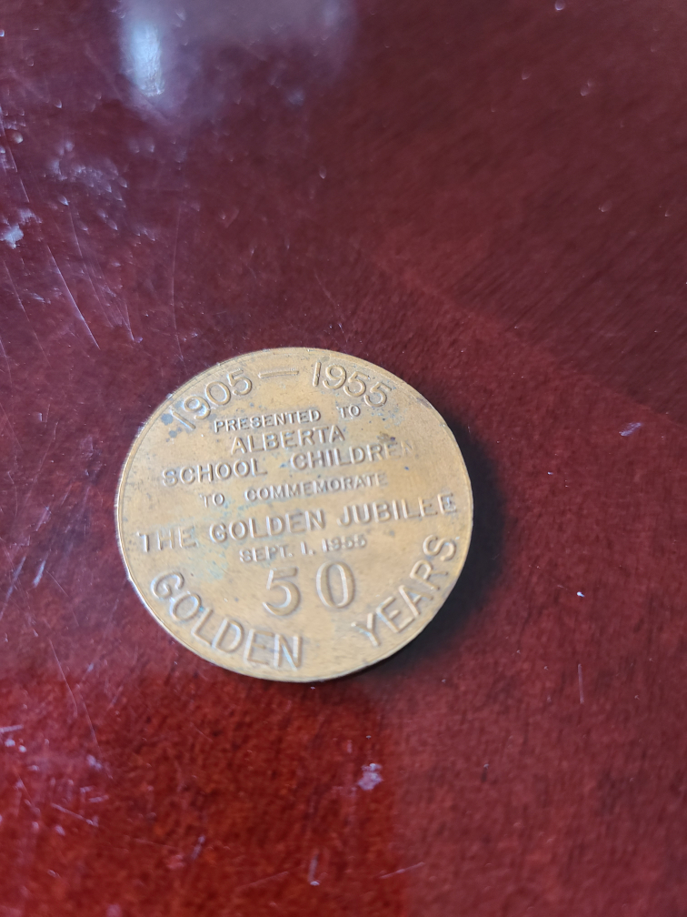 Alberta golden jubilee coin - photo 2