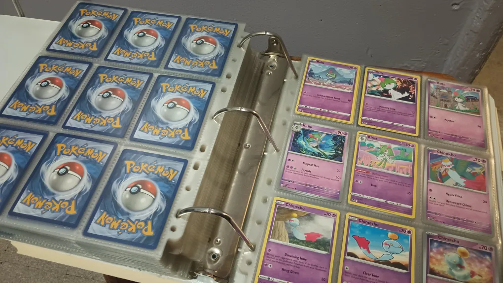 Pokémon  near all pokemon image indicator(8)