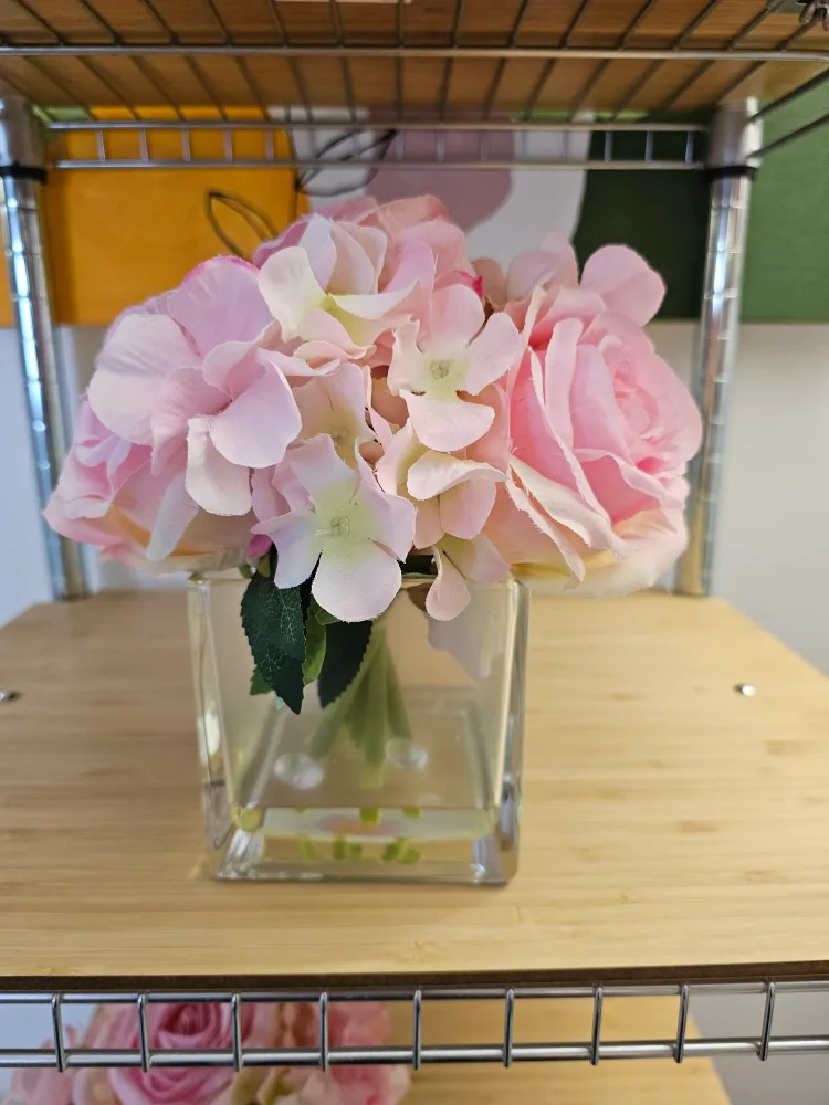 Pink Hydrangea Floral Arrangement image indicator(3)
