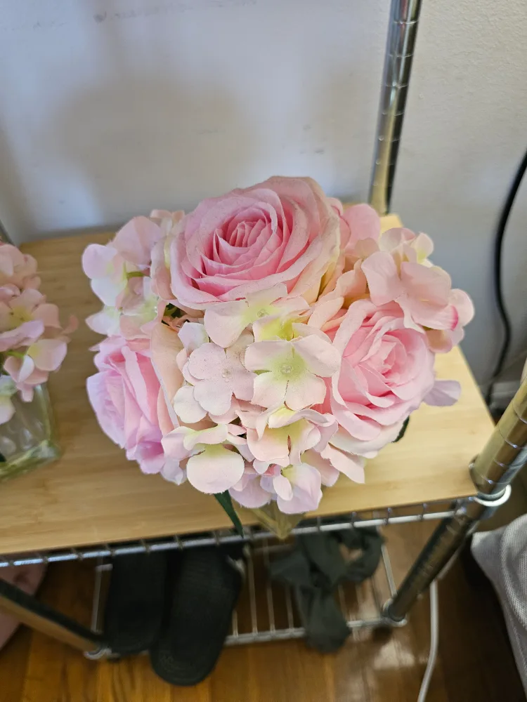 Pink Hydrangea Floral Arrangement image indicator(4)