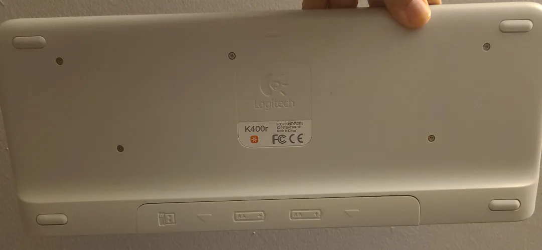 Black Logitech K400 Wireless Touch Keyboard 🧡 image indicator(2)