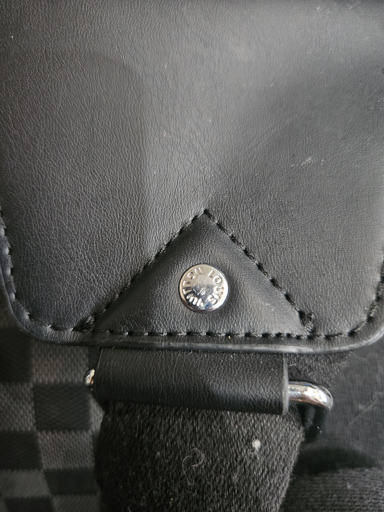 Louis Vuitton Damier Graphite Backpack - photo 3