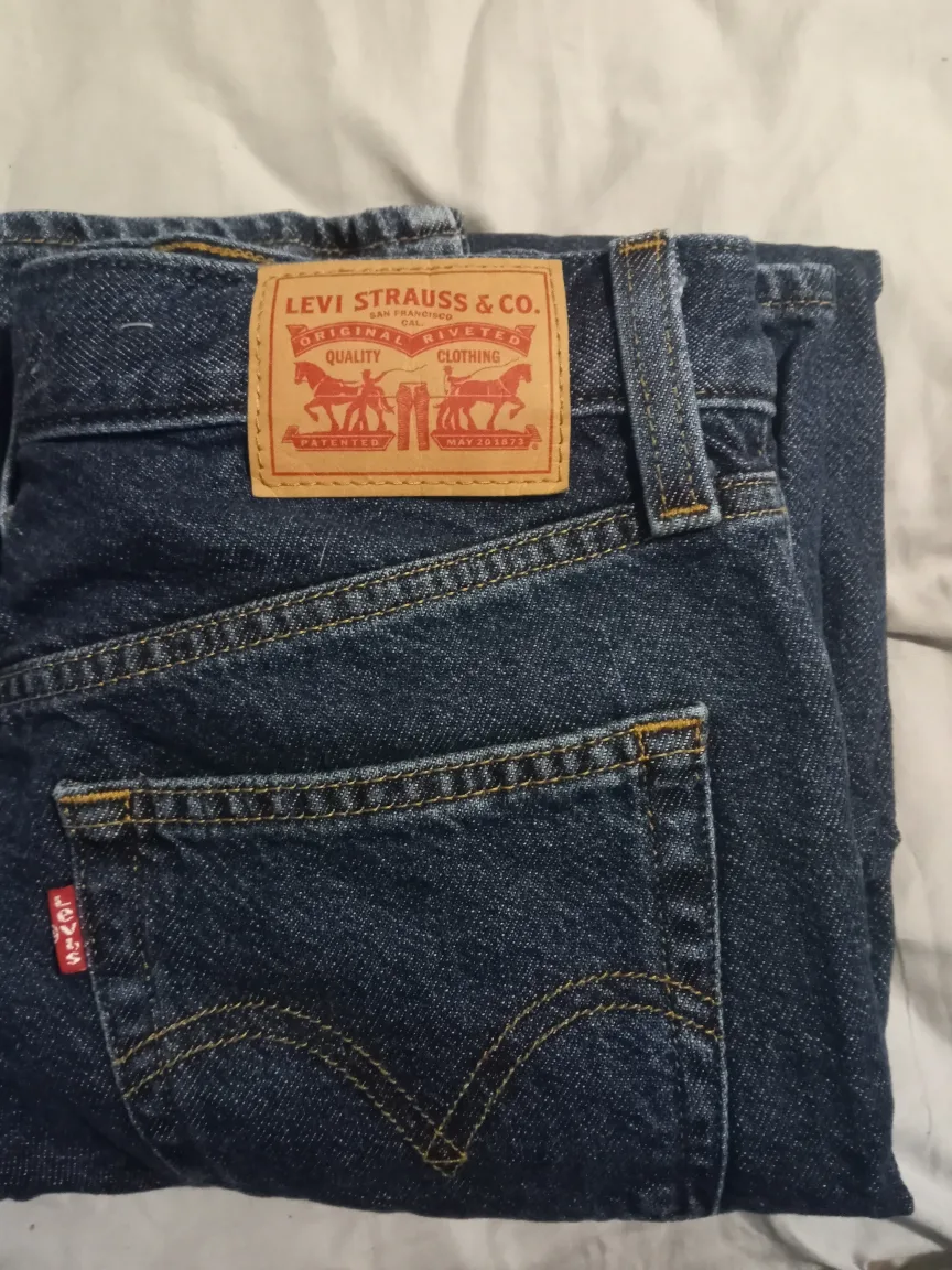 Levi's Jeans thumbnail