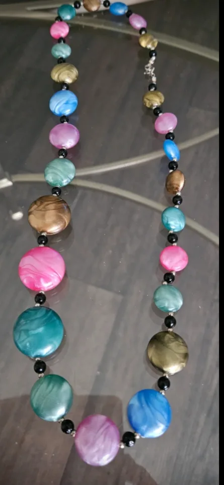 Colorful Beaded Necklace thumbnail
