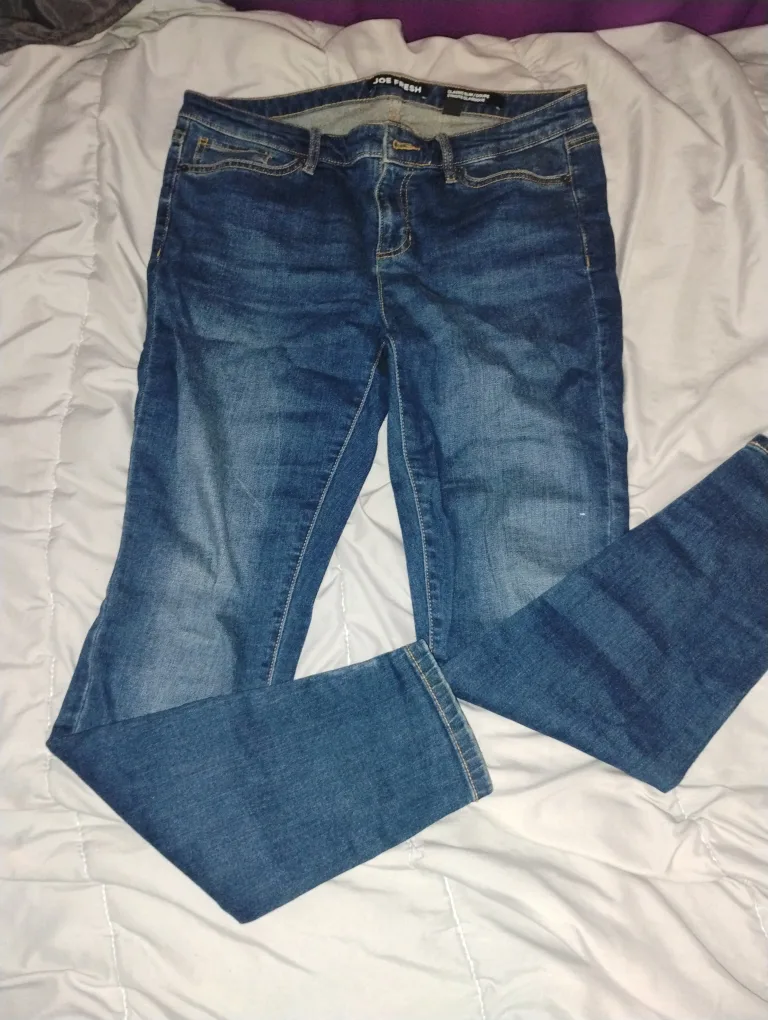 Joe Fresh Classic Slim Jeans - Size 29 thumbnail