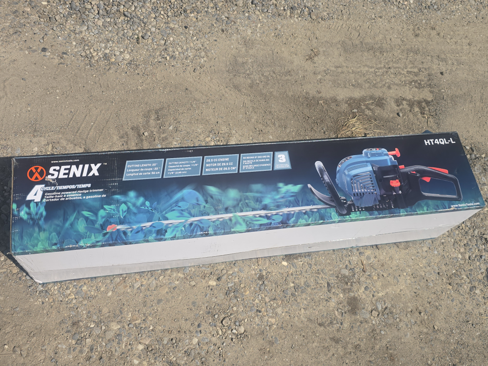 Senix HT4QL-L 4-Cycle Hedge Trimmer - New in Box!