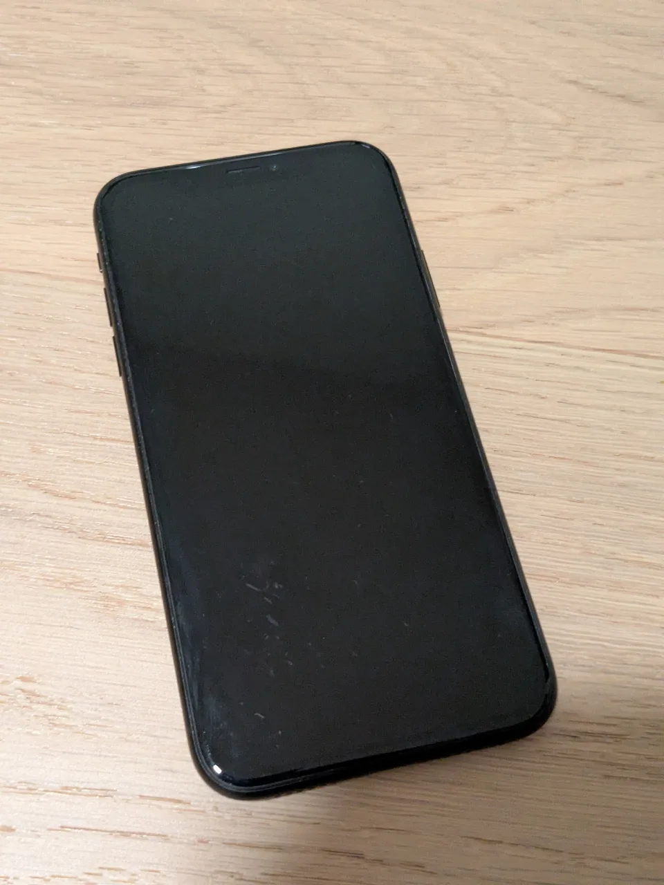 iPhone XR 64GB unlocked in great condition thumbnail