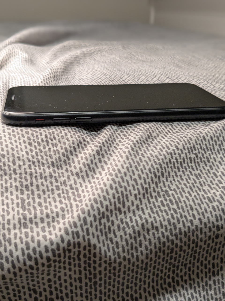 iPhone XR 64GB unlocked in great condition - photo 3