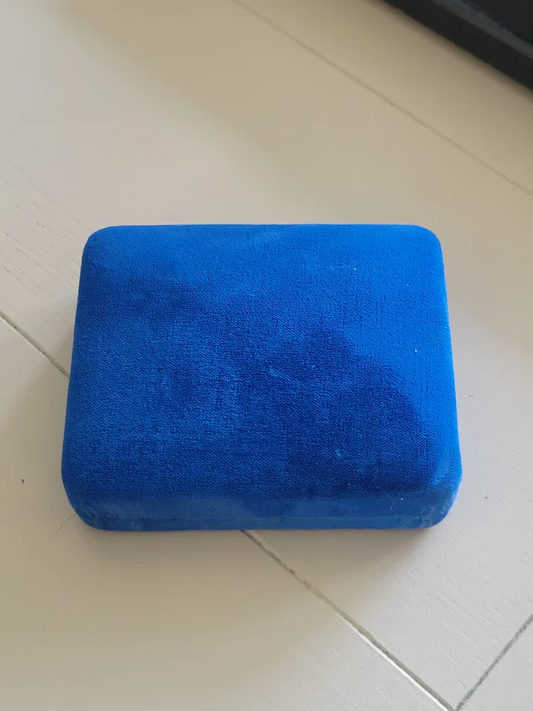 Birks Jewellers Vintage Blue Velvet Watch Box image indicator(2)